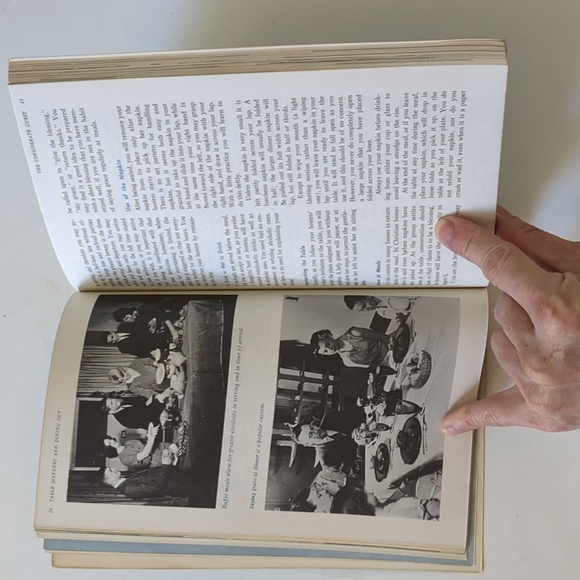 Emily Post: Meal Time Etiquette - 1963 vintage table manners guide - Picture 10 of 15